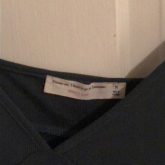 Green tank, form fitting - Picture 2 of 3